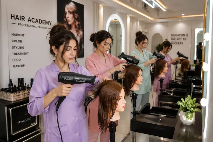 آموزشگاه آرایشگری گل فام در شریعتی